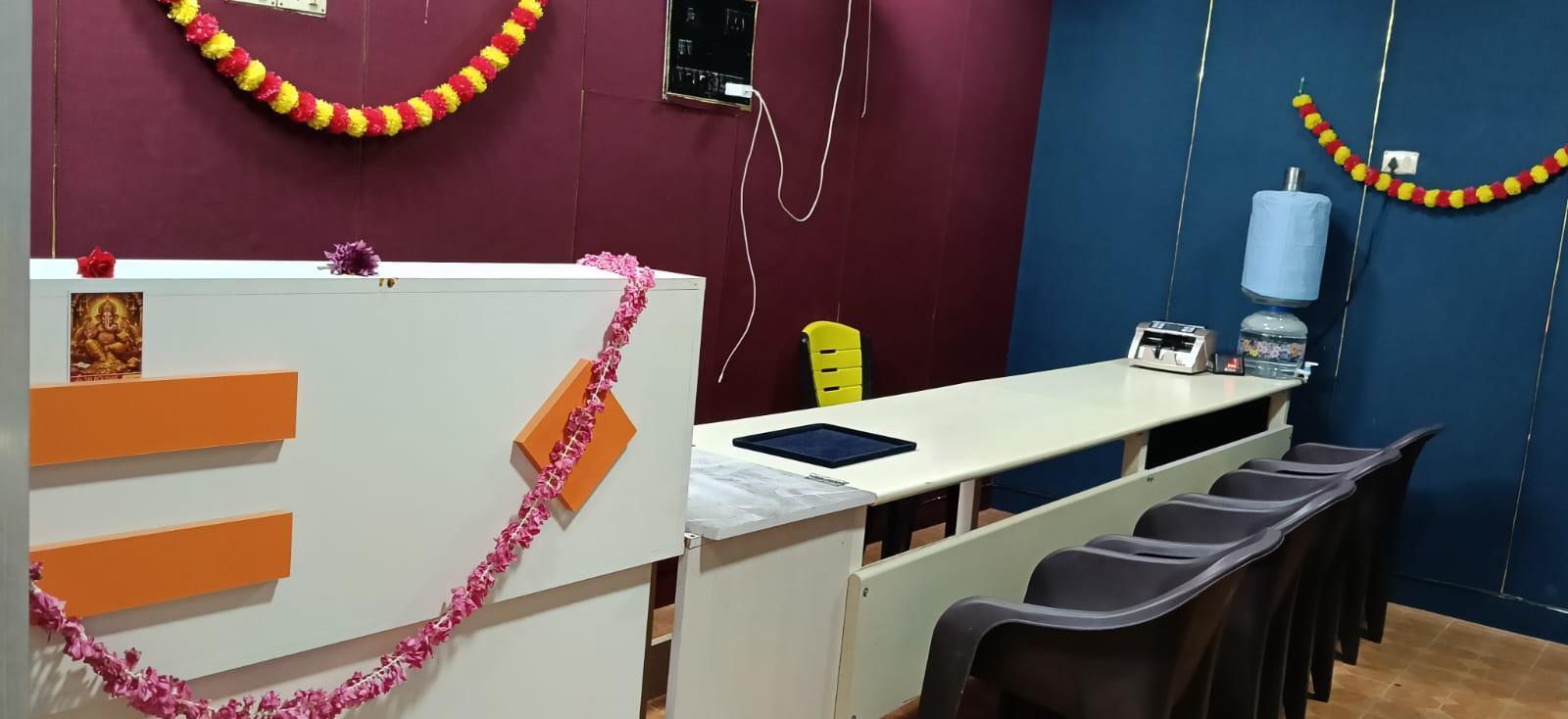 Gold jewelry displayed at MS Cash for Gold in Chennai